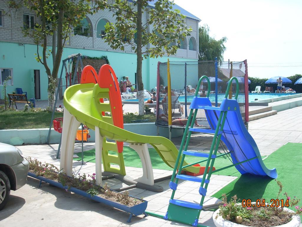 Dolce Vita Resort Hotel Зализний Порт Екстериор снимка