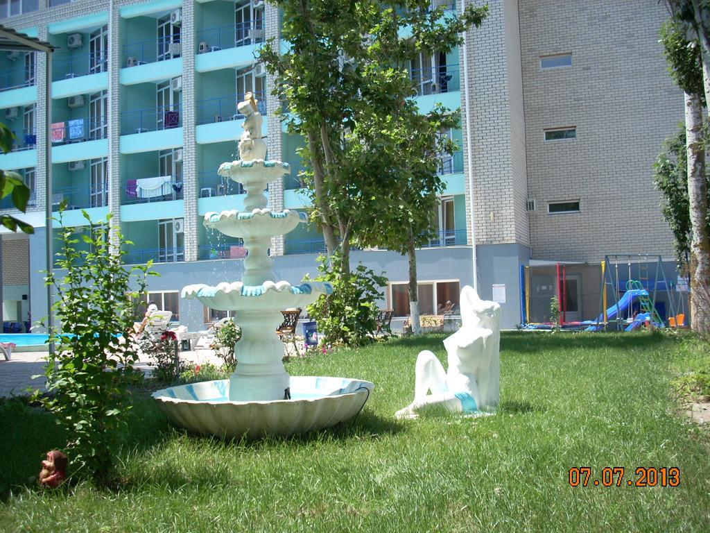 Dolce Vita Resort Hotel Зализний Порт Екстериор снимка