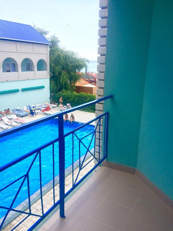 Dolce Vita Resort Hotel Зализний Порт Екстериор снимка