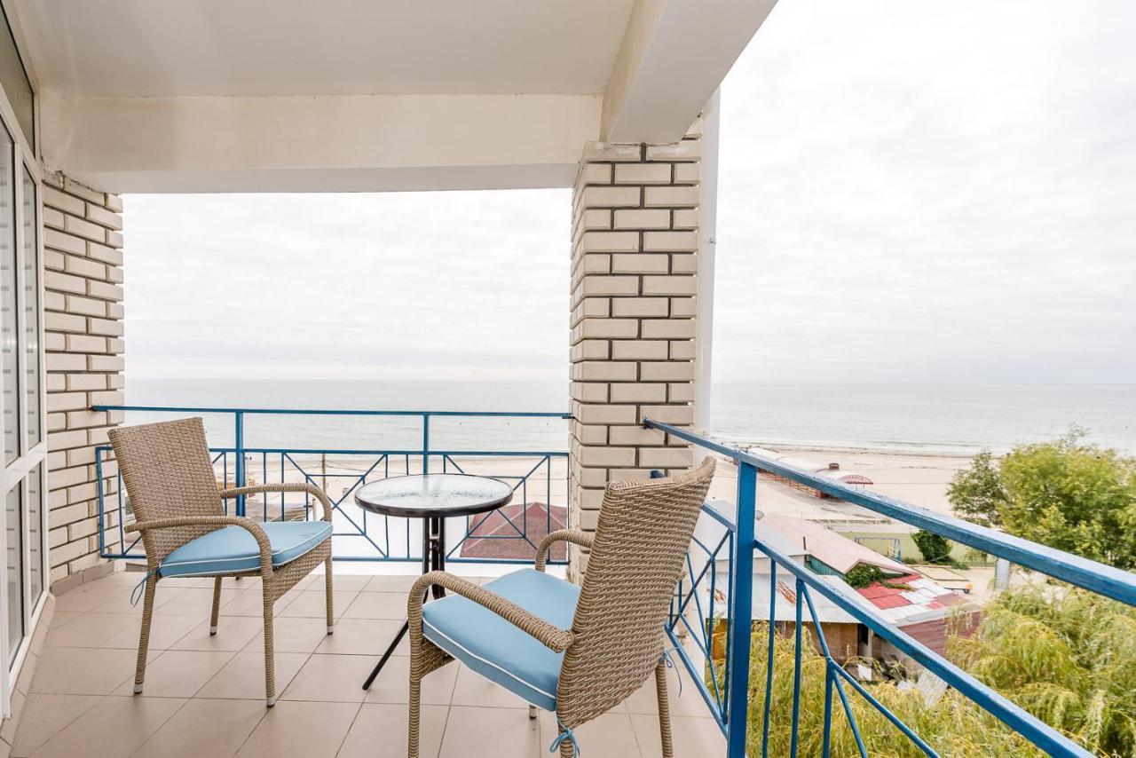 Dolce Vita Resort Hotel Зализний Порт Екстериор снимка